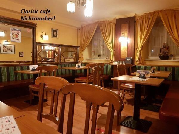 Stadt Pub Zwettl Bagian luar foto