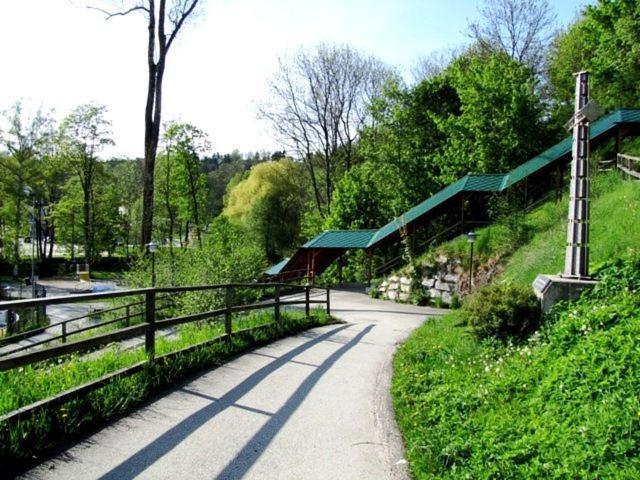 Stadt Pub Zwettl Bagian luar foto