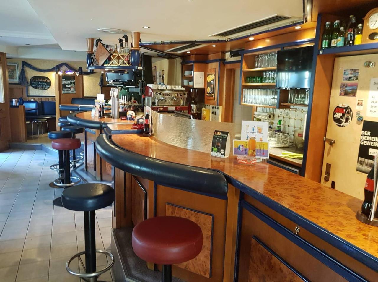 Stadt Pub Zwettl Bagian luar foto